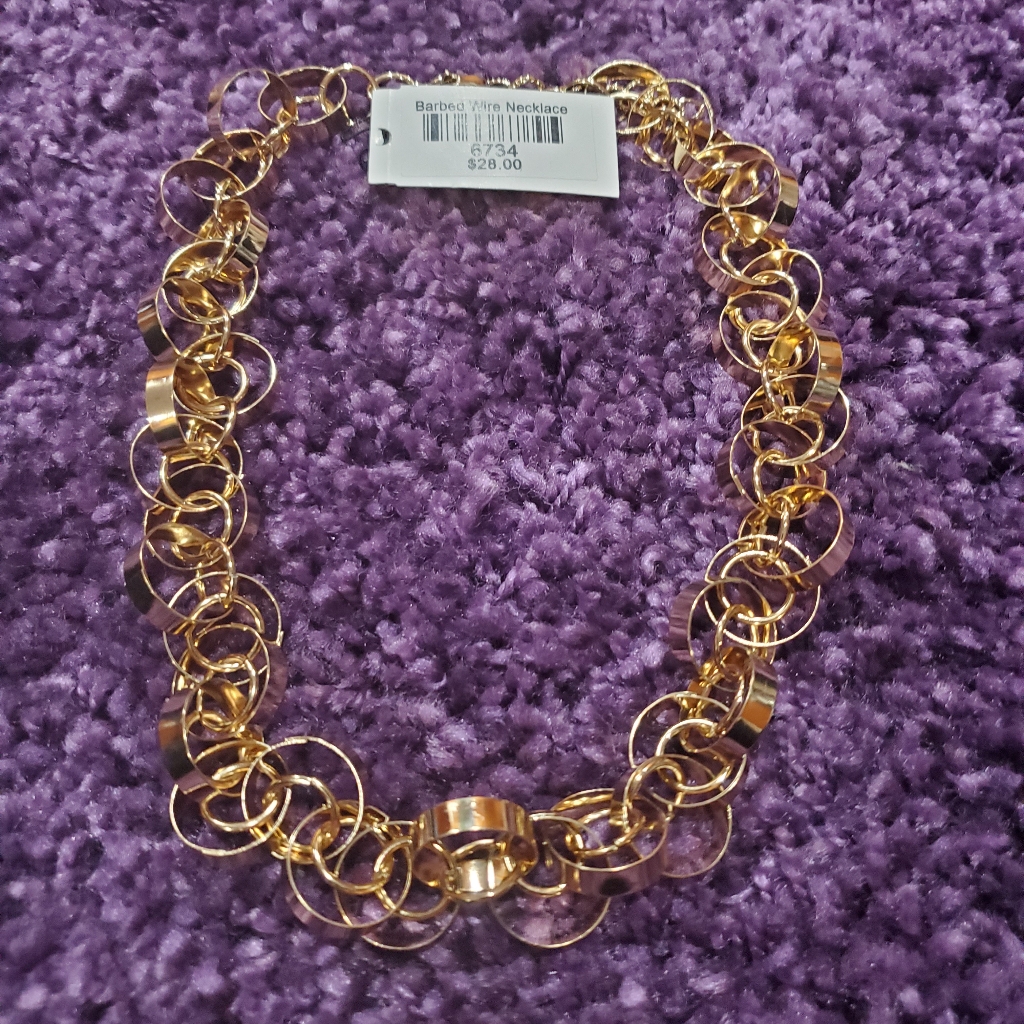 Traci Lynn - Barbed Wire Necklace 15$
